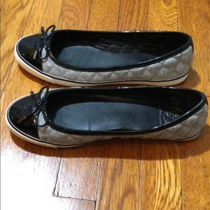 Tory Burch Quilted Skylar Sneakers - size 8 - Brand New - No Box